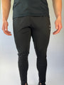 FlexMotion trainingsbroek heren in zwart met tapered fit