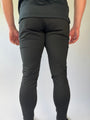 Zwarte sportbroek met elastische tailleband – FlexMotion
