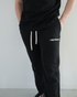 zwarte joggingbroek heren met logo comfortabele fitness broek met trekkoord